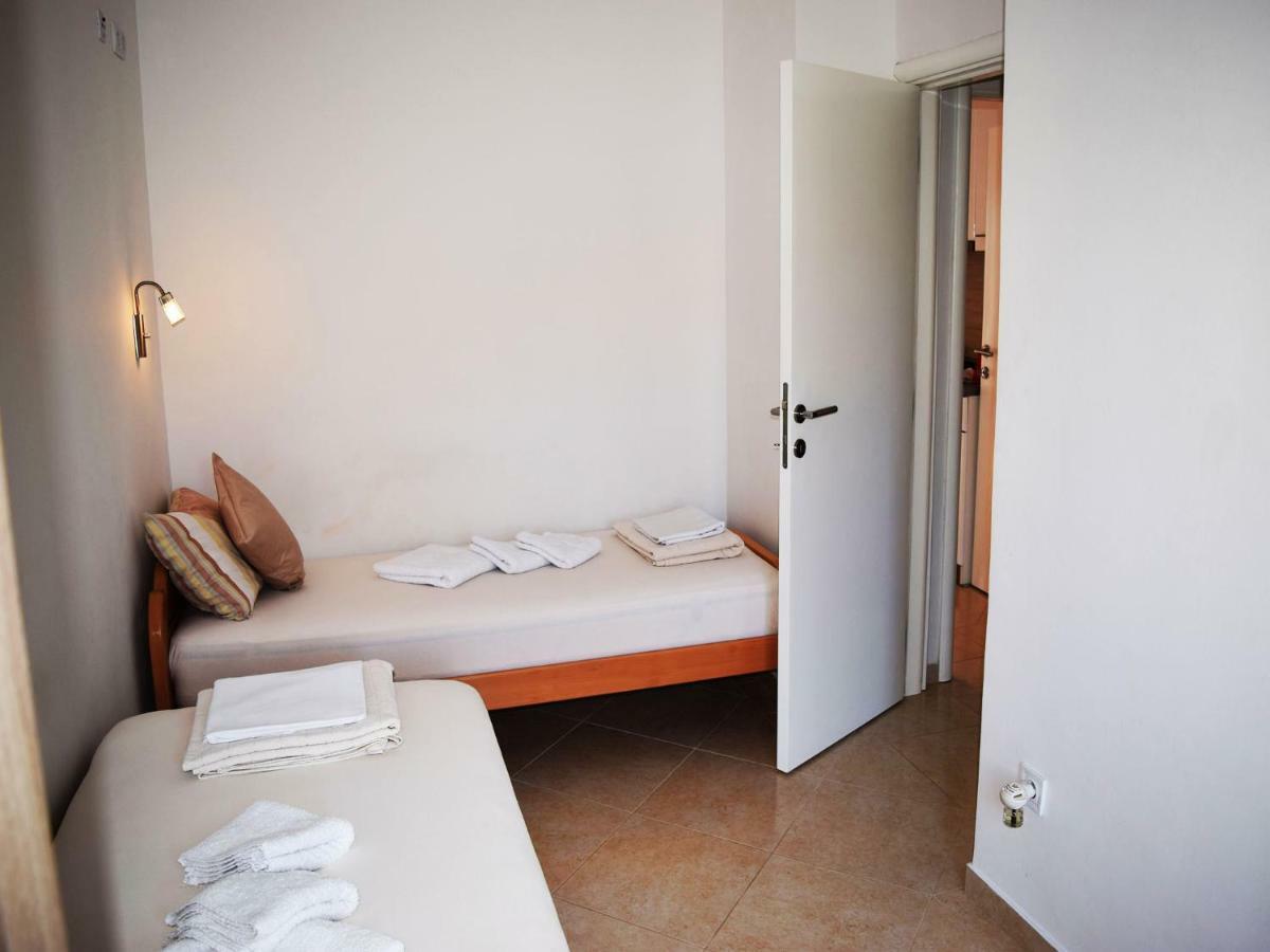 Iva Apartmani Tribalj エクステリア 写真