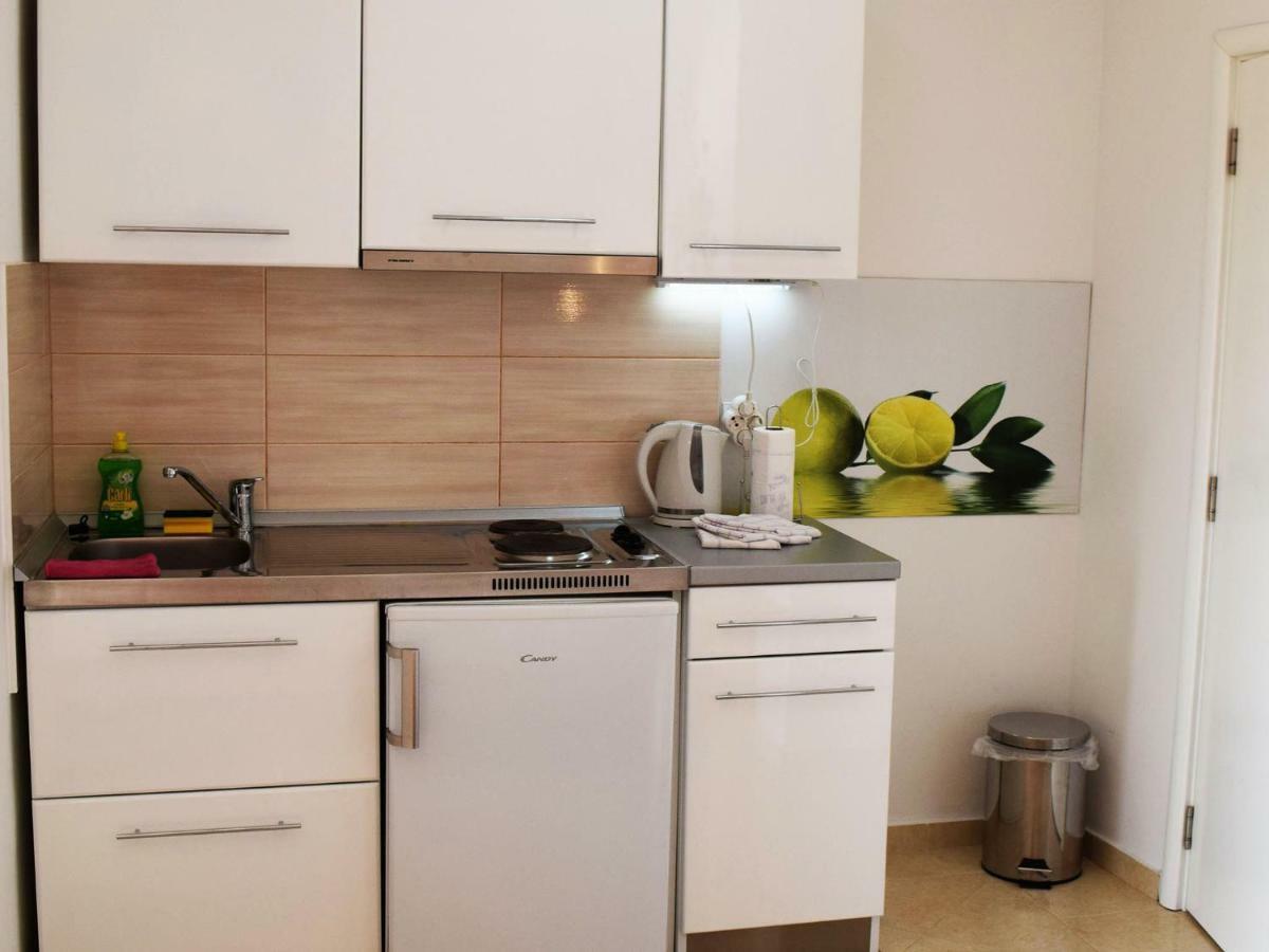 Iva Apartmani Tribalj エクステリア 写真