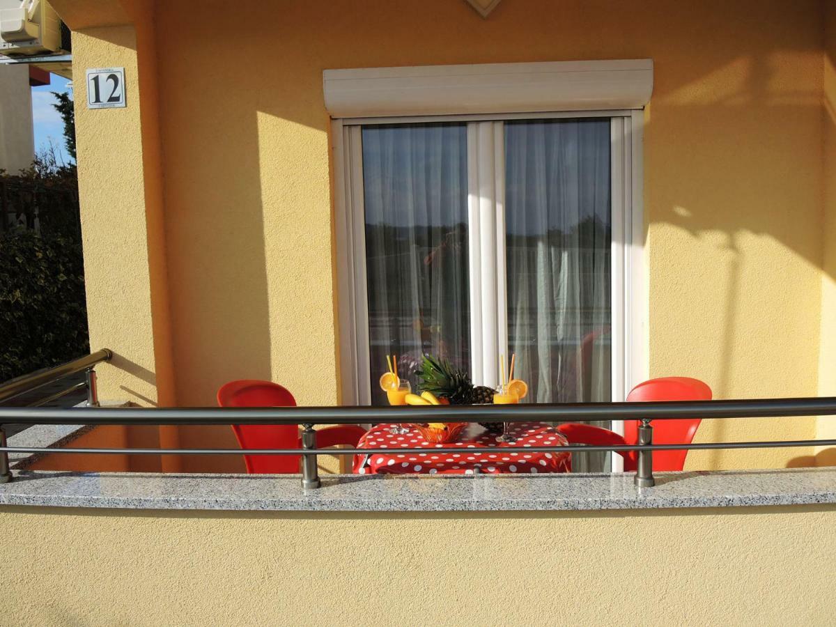 Iva Apartmani Tribalj エクステリア 写真