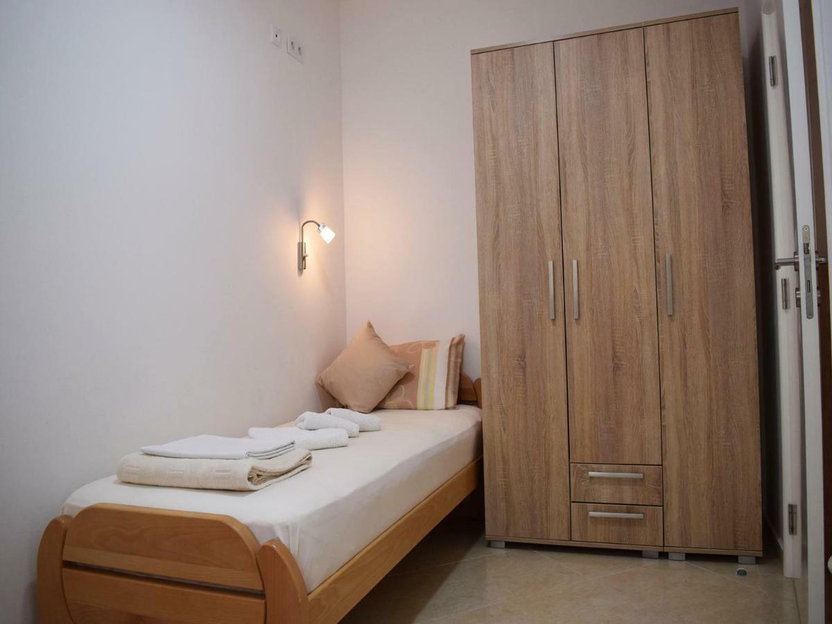 Iva Apartmani Tribalj エクステリア 写真